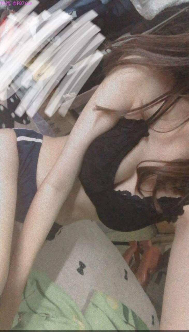 Cái lồn và hậu môn bị đụ dữ dội và cô ấy đã đạt cực khoái!