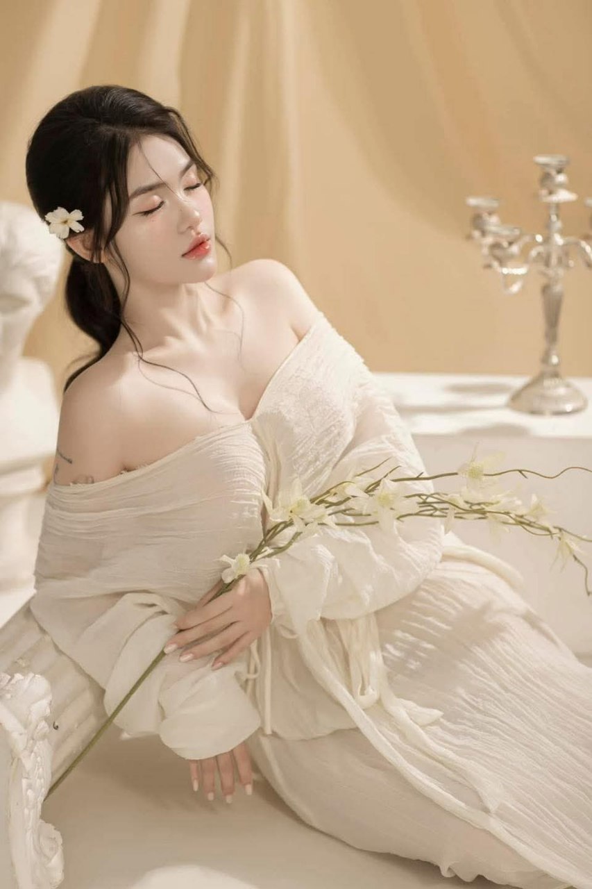 Thử thách vắt kiệt sức 4 anh chàng trúng độc đắc ngay lần đầu gặp mặt